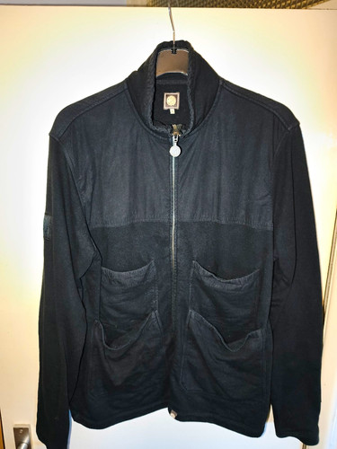Pretty green men black - green,